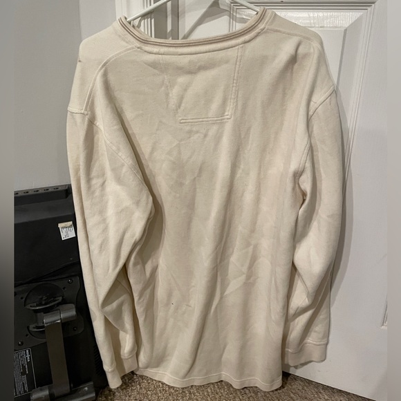 selling a crew neck sweatshirt - Picture 2 of 2